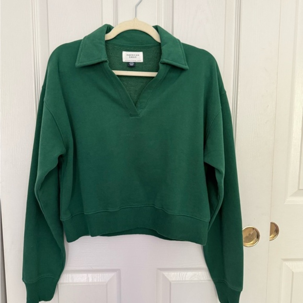 American Eagle Green Collared Top
